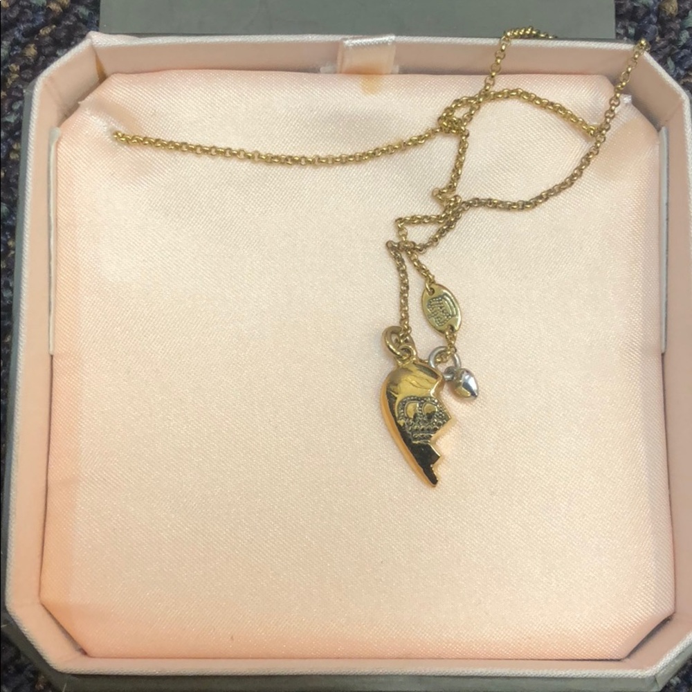 Juicy couture necklace